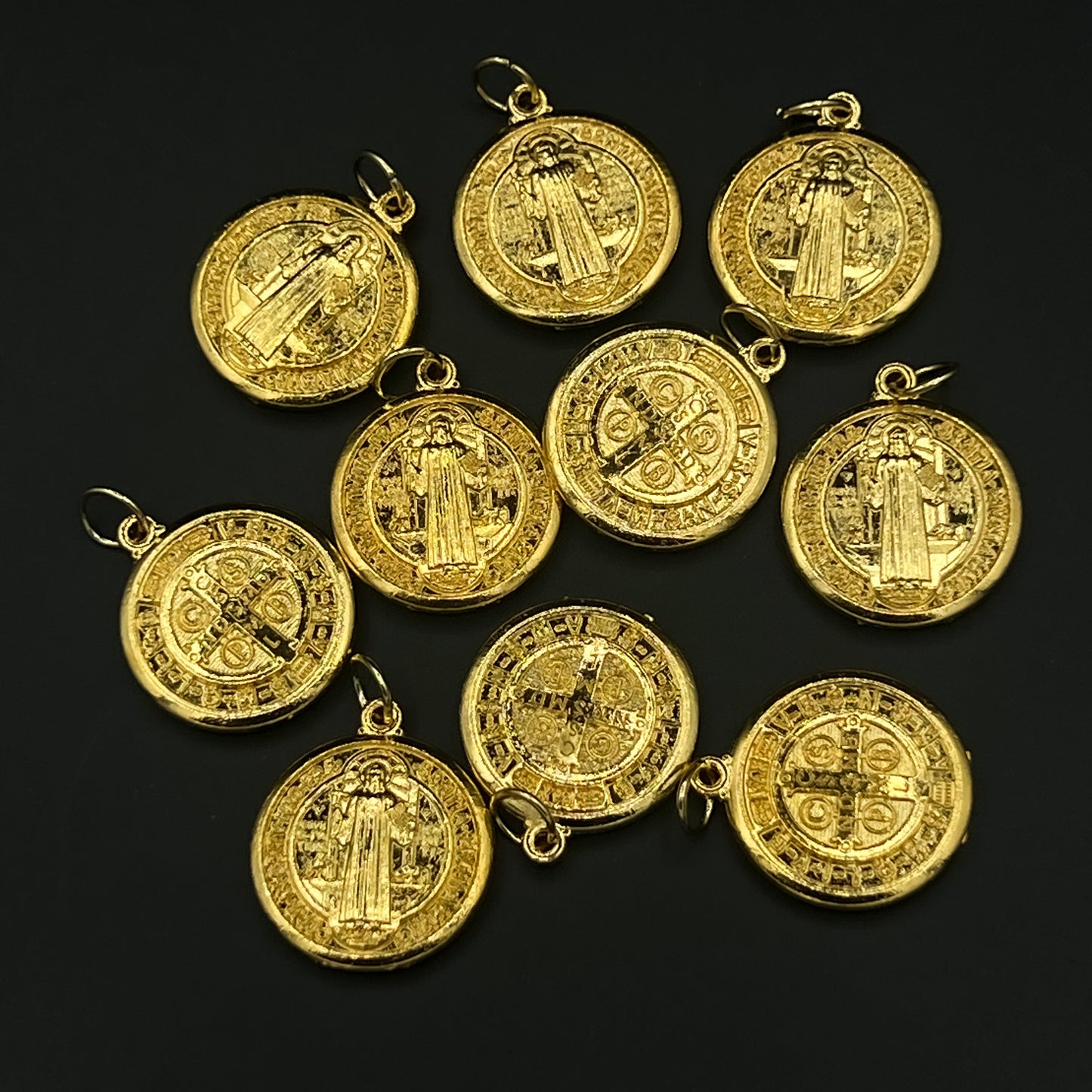 Saint Benedict Golden 22mm