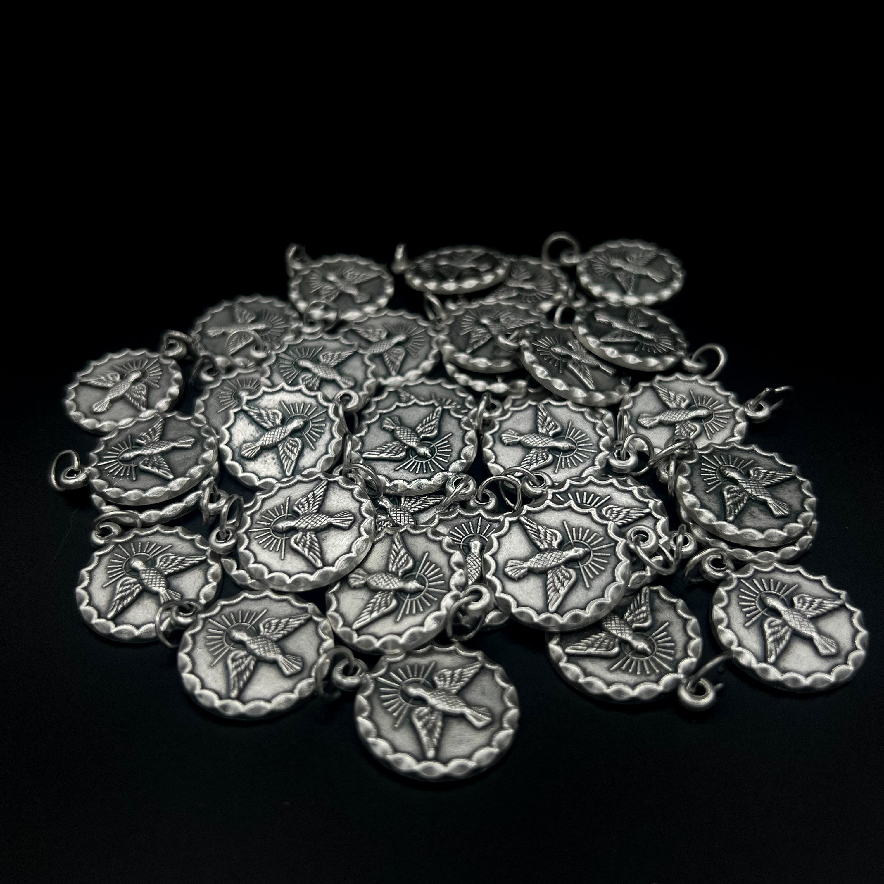 Holy Spirit Round Silver 19mm
