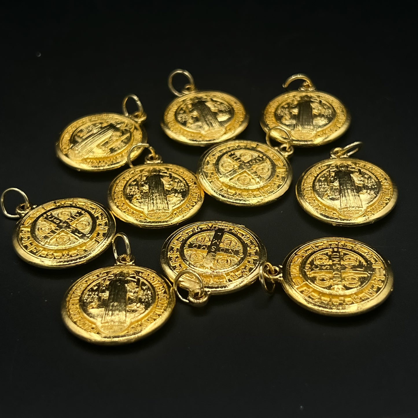 Saint Benedict Golden 22mm